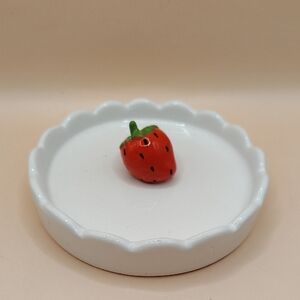 Eccolo White Scalloped Trinket Dish with Red Strawberry